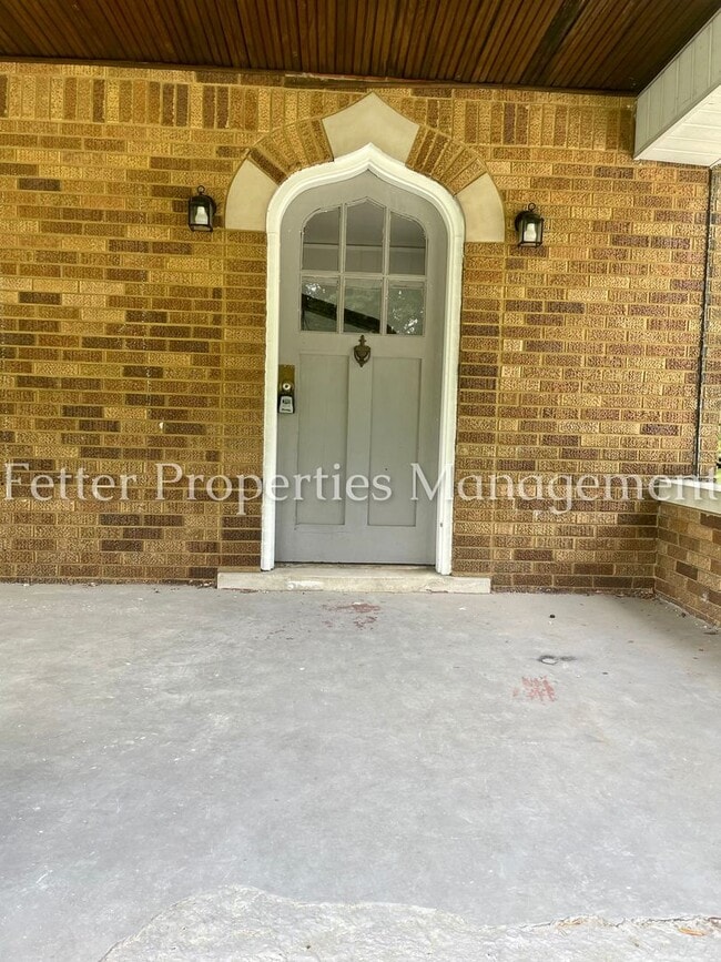 Photo - Spacious & Newly Renovated!!!