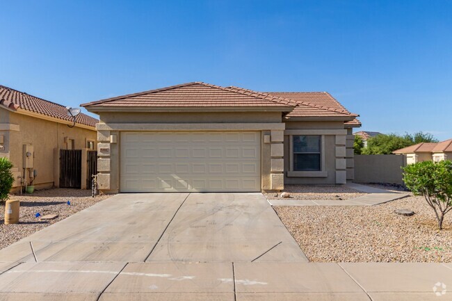 Building Photo - Check out this 3 bed/2 bath LARGE CORNER LOT! Rental