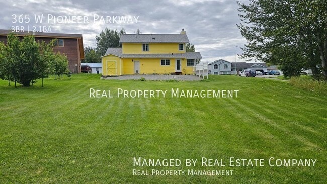 Photo - 365 W Pioneer Pkwy