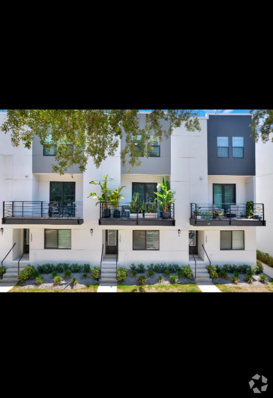 Building Photo - 1302 W Carmen St Rental