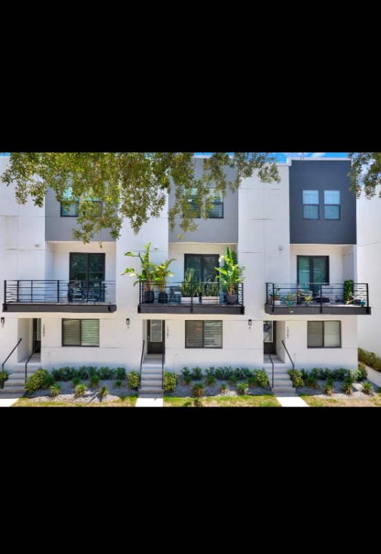 Building Photo - 1302 W Carmen St Rental