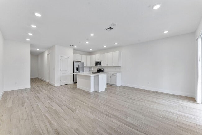 Photo - 247 Preserve Trl N