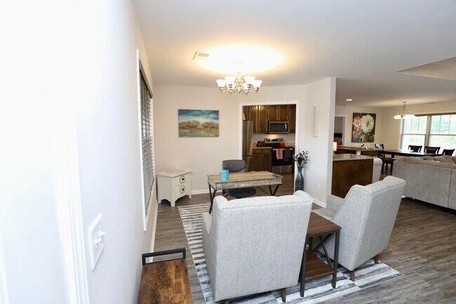 Photo - 4415 Patriot Pkwy