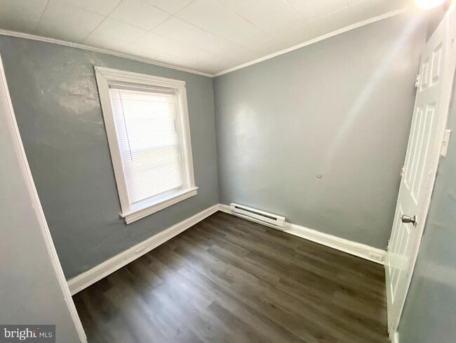 Photo - 2731 Hope St