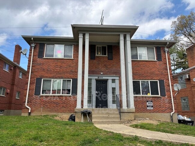 Building Photo - 1616 Pelham Pl