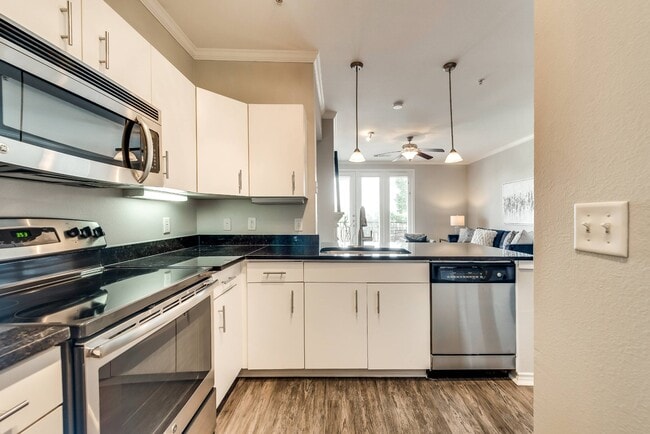 Building Photo - Broadstone Paragon Rental