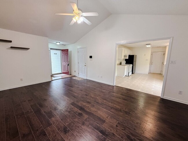Photo - 7704 Redwood Ave