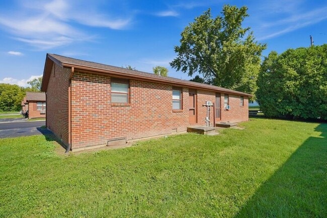 205 N Madison Rd