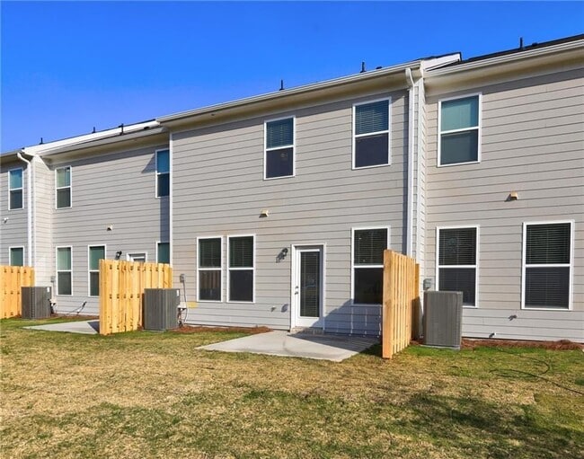 Photo - 479 Payne Dr