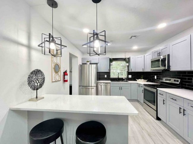 Photo - 1213 Corbett Ln Unit 1