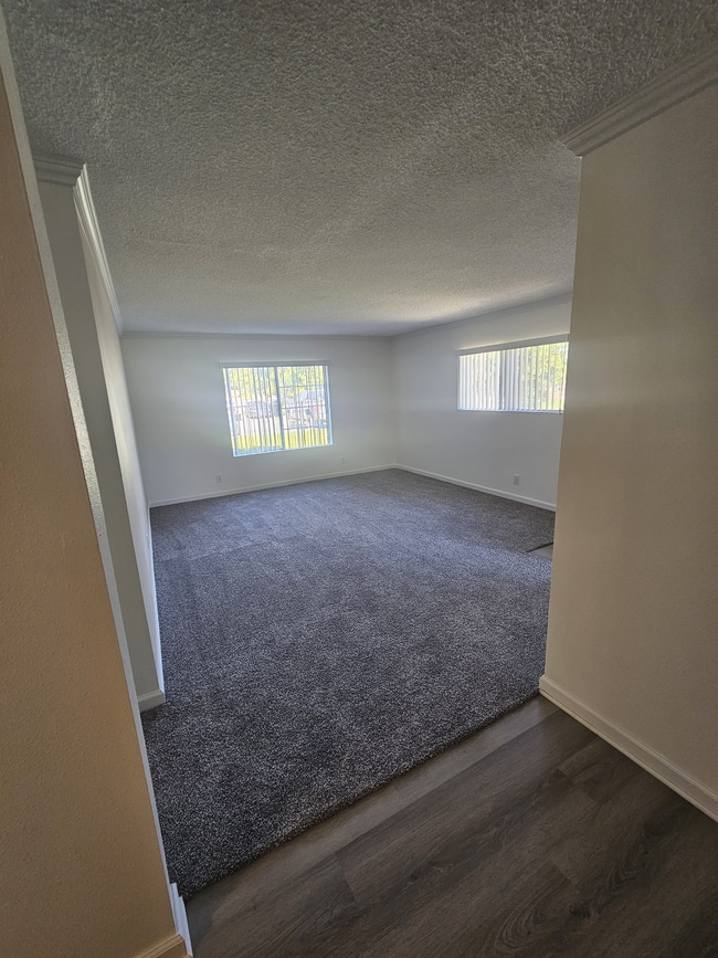 Riverglen Apartments