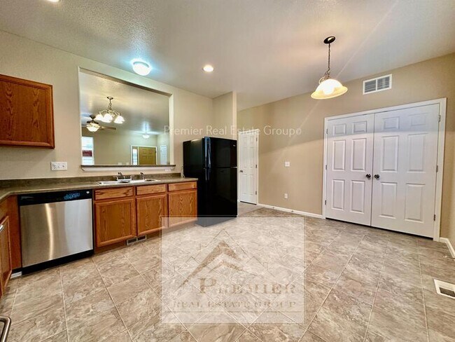 Photo - 7938 Sandy Springs Point