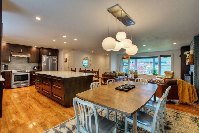 Photo - 4bd/2ba Edmonds Home