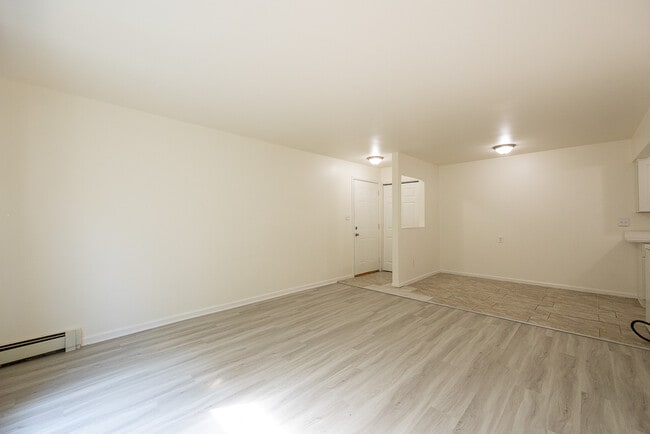 Photo - Redford Square Apartments