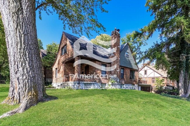 Photo - 297 E Melford Ave