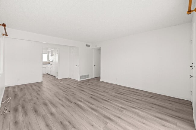 Photo - 6685 Sabado Tarde Rd Unidad A