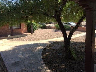 Photo - 1335 E 9th St