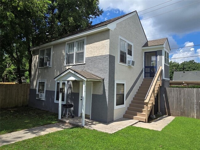 Building Photo - 612 Chautauqua Ave