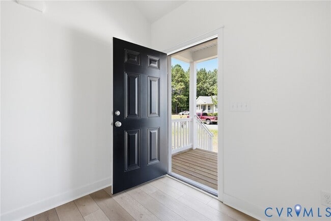 Photo - 21161 Baileys Ln