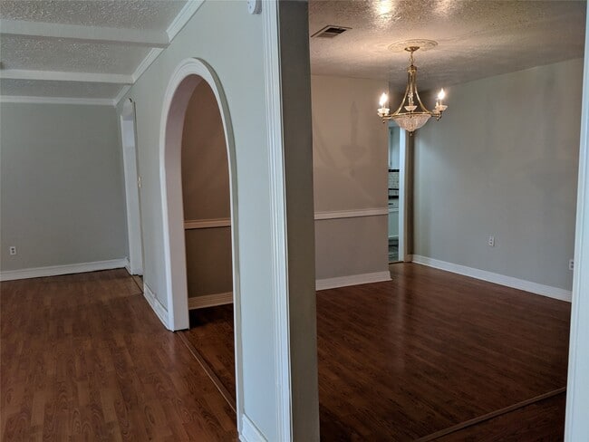 Photo - 5519 Birchgate Dr