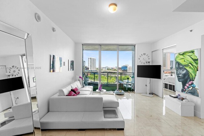 Photo - 90 SW 3rd St Unit 1209