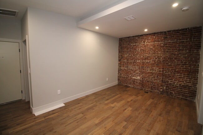 Photo - 21 65th St Unit 2