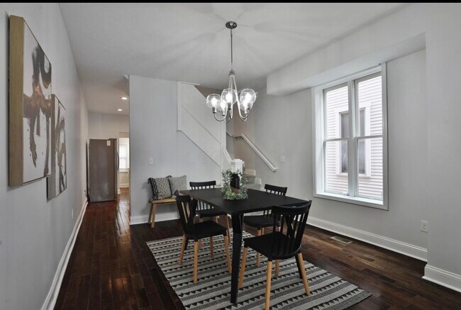 Photo - 742 Oakwood Ave