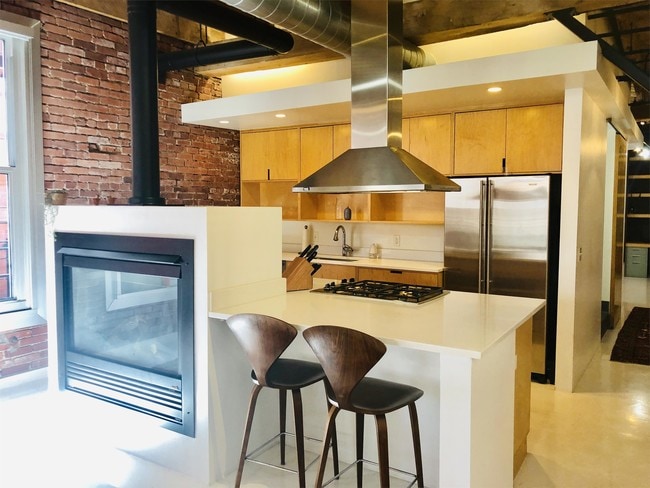 Photo - 1803 Wyandotte St