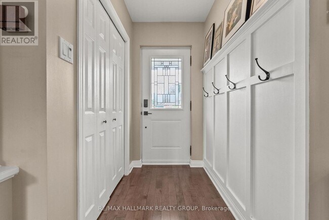 Photo - 701 Cole Ave S