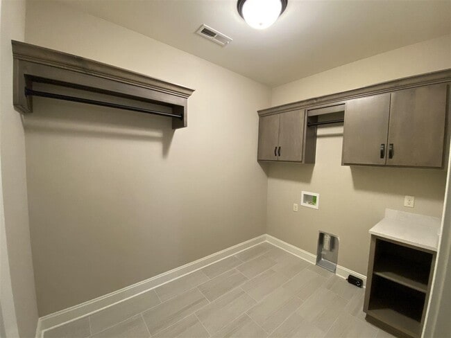 Photo - 527 Cumberland Pointe Ln
