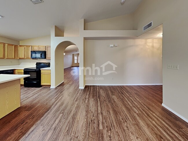 Photo - 7607 S Wildberry Ave