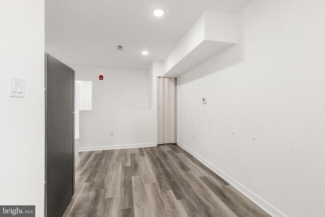 Photo - 2550 Kensington Ave Unit 3
