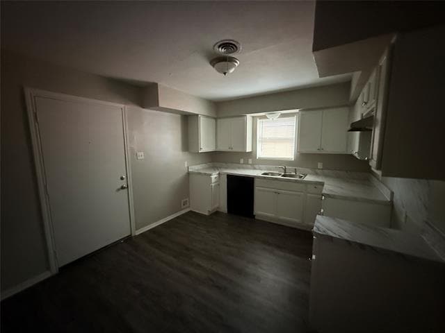 Photo - 9560 Crestshire Dr