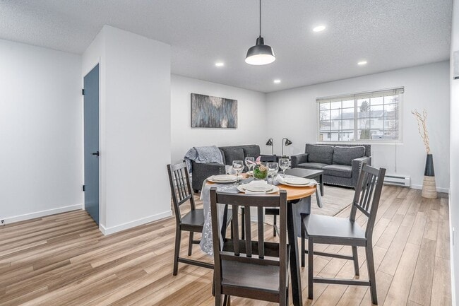 Photo - 10417 E 4th Ave Unidad 11