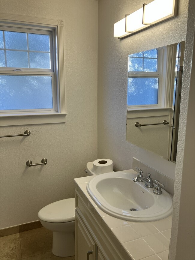 Photo - 1145 Delaware St