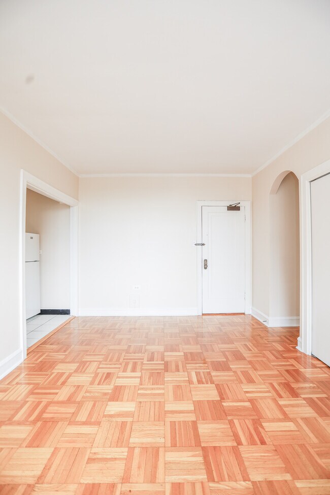 Photo - 1209 W Sherwin Ave Unit 304