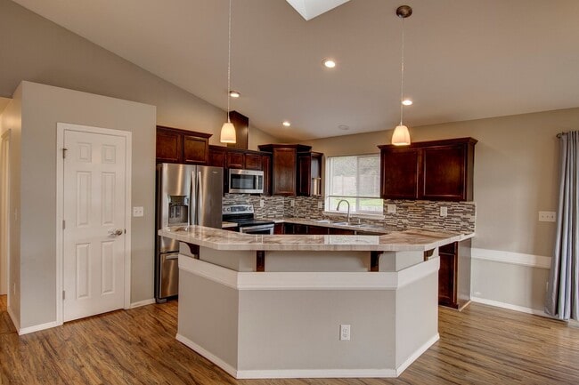 Building Photo - 3 Bed 2 Bath home in Rolling Hills