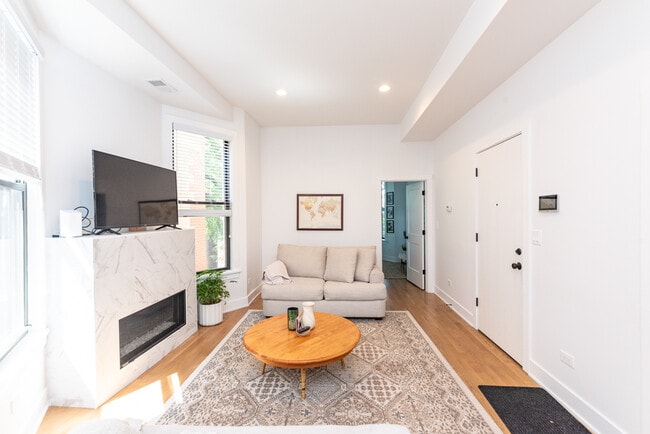 Photo - 3517 N Reta Ave Unit 2F