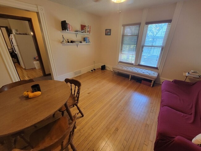 Photo - AVAILABLE JULY - 2 BED 1 BATH Unit #2