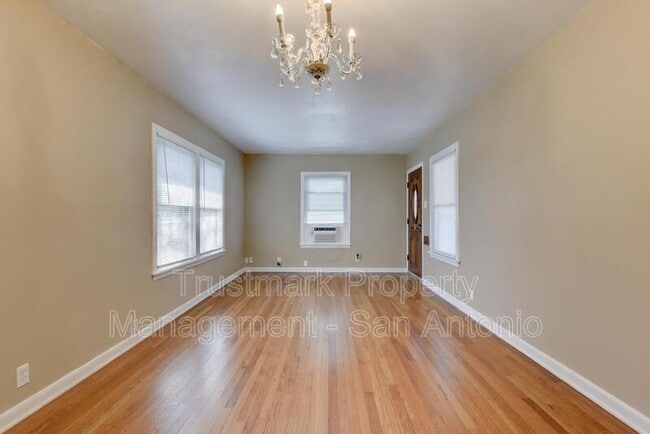 Photo - 1322 W Malone Ave