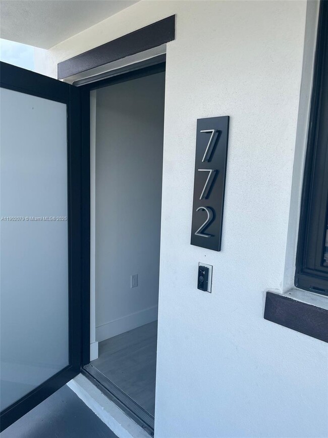 Photo - 772 NW 103rd St Unit 772