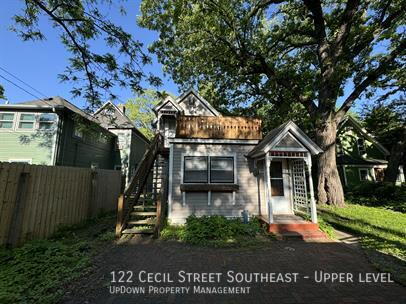 Photo - 122 Cecil St SE Unit Upper level