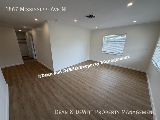 Photo - 1867 Mississippi Ave NE