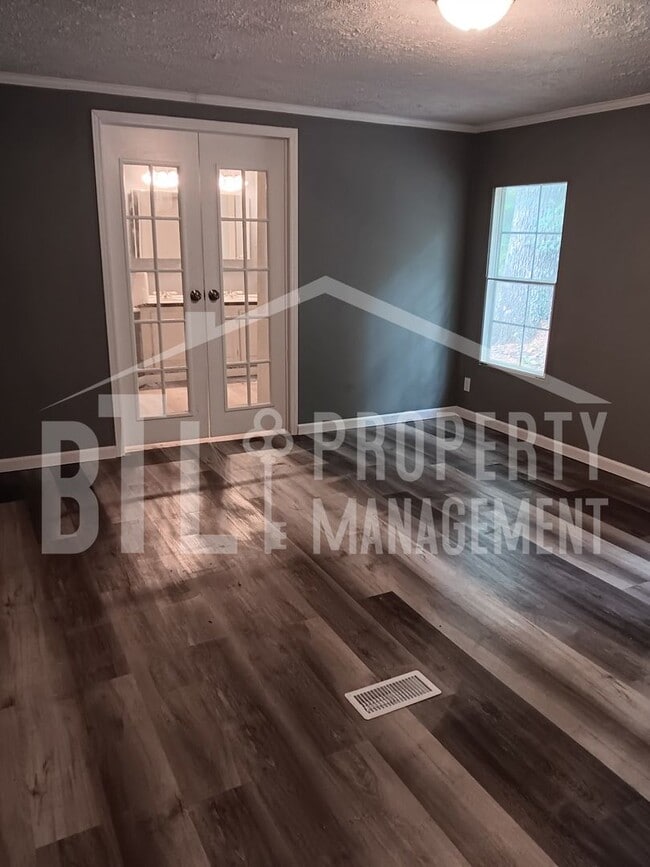Photo - Peaceful 3 bedroom 2 bath home down Indian Point