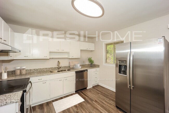 Photo - 6790 Gillis Ct