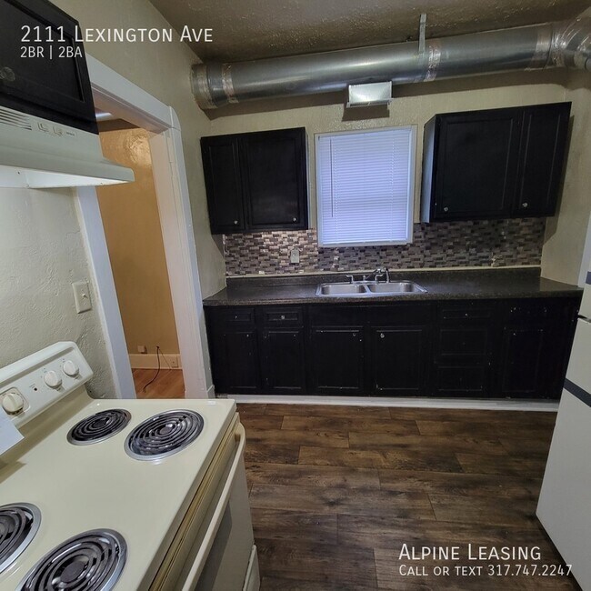 Photo - 2111 Lexington Ave