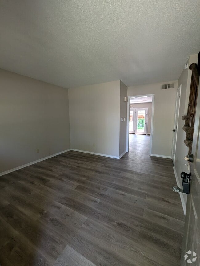 Building Photo - 2 Bedroom/1.5 Bathroom Townhouse in South ... Unit 4408 W Bellview Dr