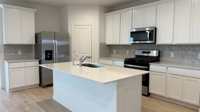 Photo - 3934 Winterbourne Wy