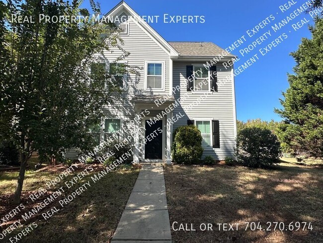 Charming 4BR/2.5BA Home in Charlotte! - Charming 4BR/2.5BA Home in Charlotte!