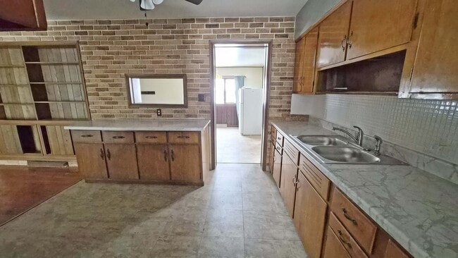 Photo - 2689 Sierra Dr